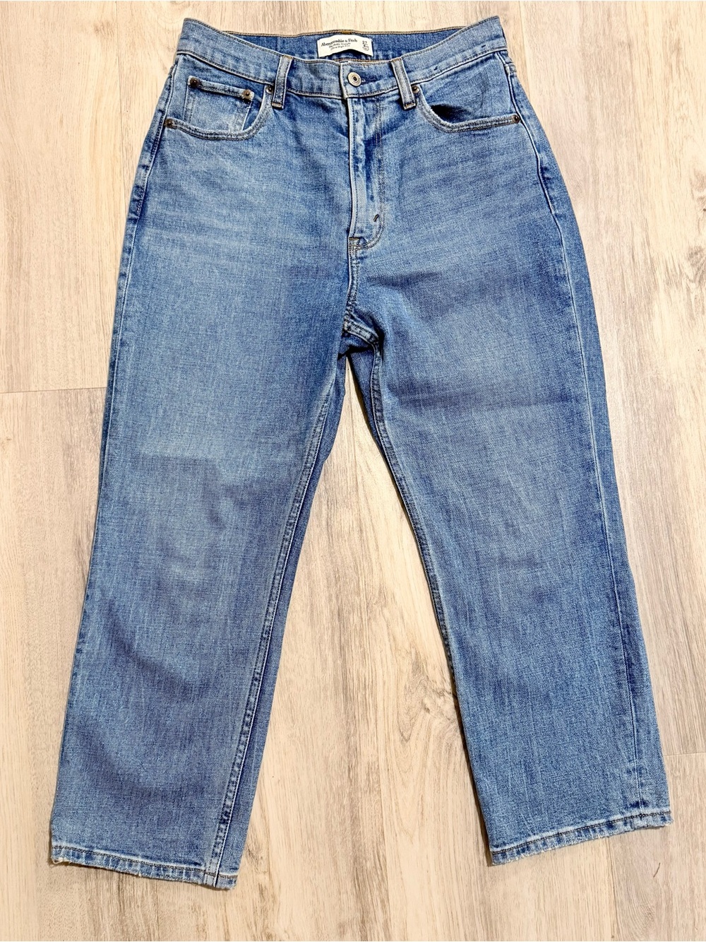 Abercrombie & Fitch Curve Love The Ankle Straight Ultra High Rise 4 Extra Short
